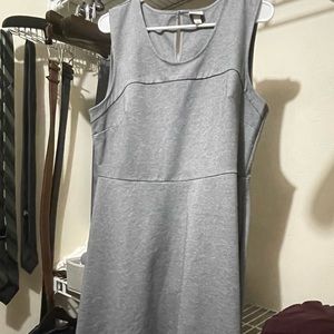 Merona size XL grey sleeveless pleated skater dress with button back closure.